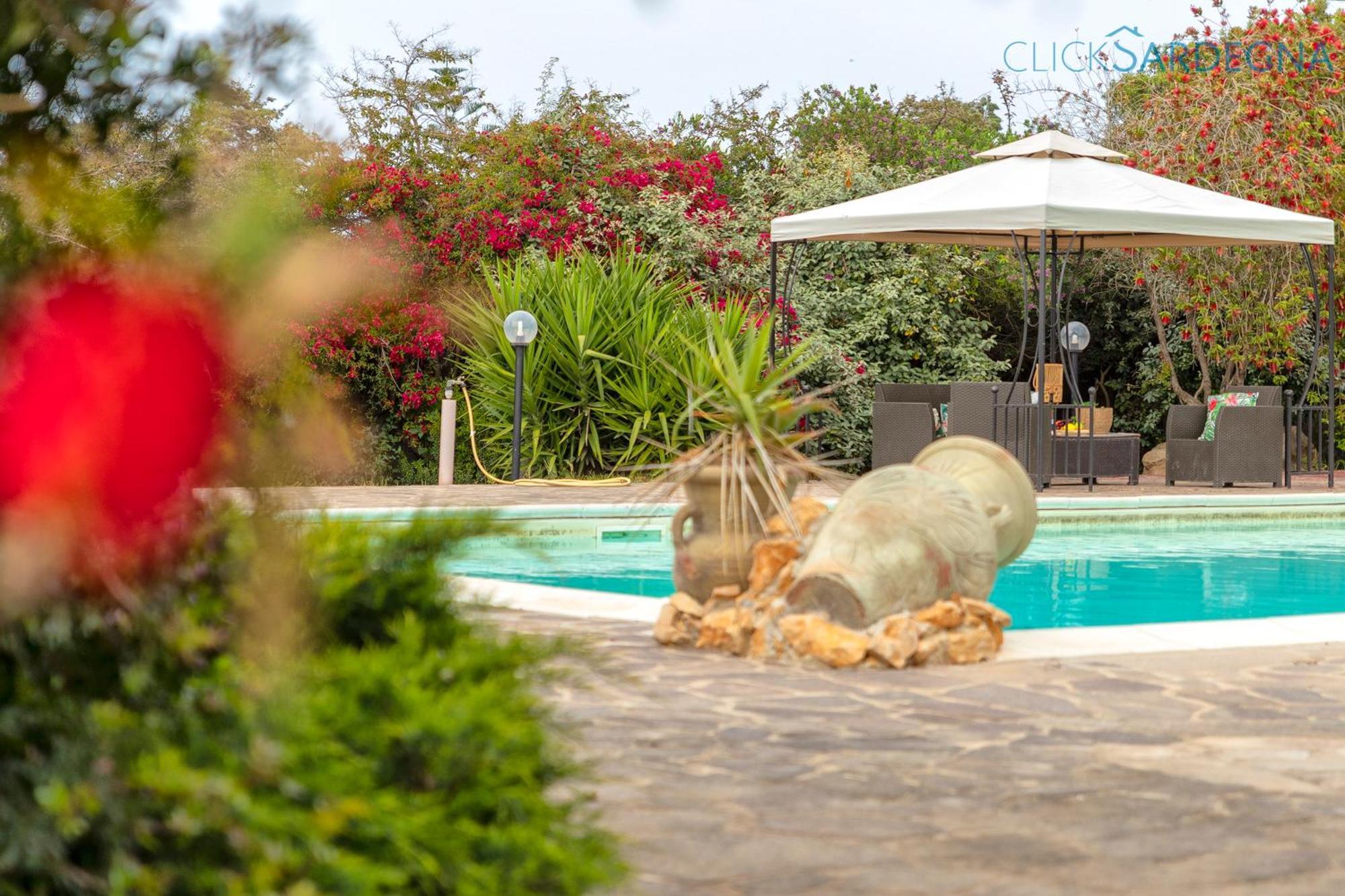Villa Melograno With Exclusive Swimming Pool Surrounded By Greenery Campanedda Kültér fotó